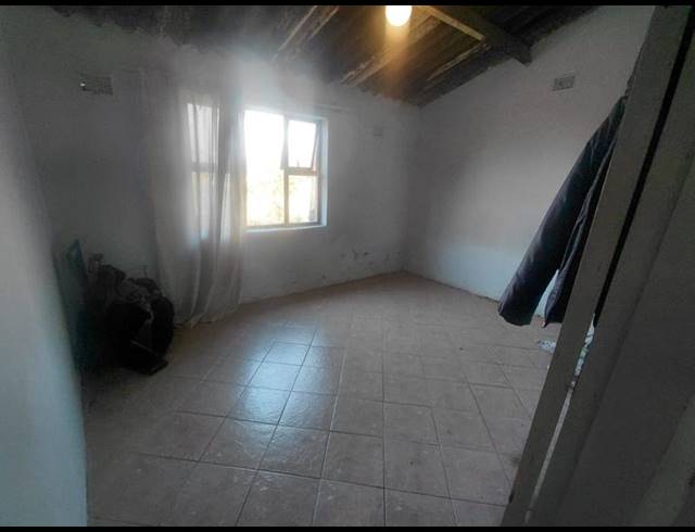 2 BEDROOM PROPERTY TO RENT IN UMLAZI B